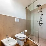 Vittoria Luxury House B&B 레체