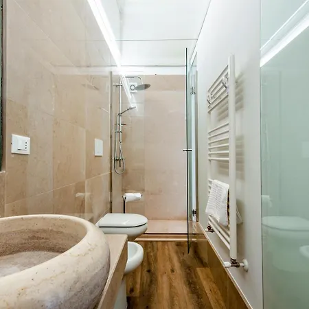 Vittoria Luxury House 4*