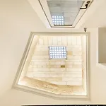 Vittoria Luxury House