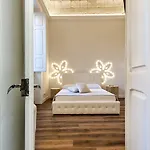住宿加早餐酒店 Vittoria Luxury House 莱切