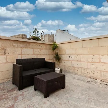 Vittoria Luxury House