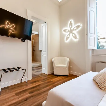 Vittoria Luxury House *